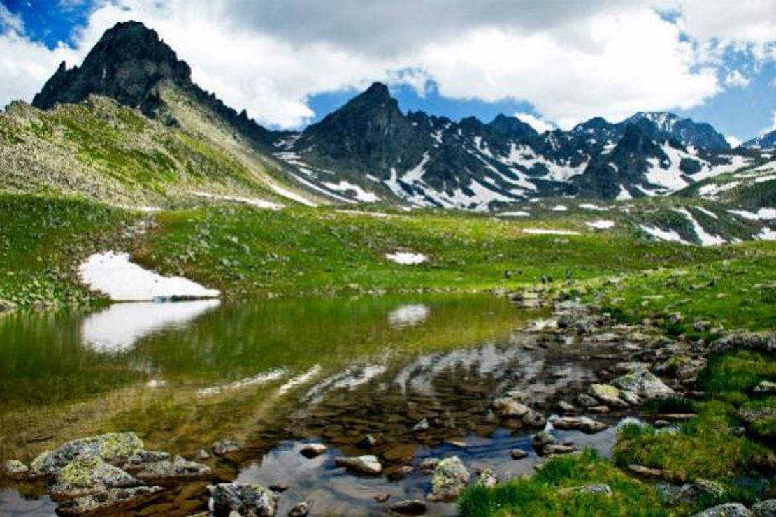 Sessizliğin ve huzurun dibine vurmak için Kaçkar Dağları’nda görülmesi gereken 9 yer