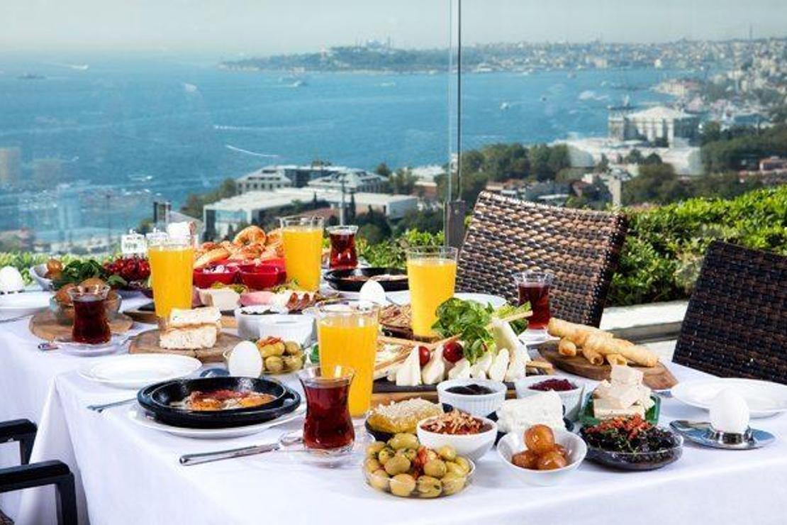 İstanbul’un deniz manzaralı kahvaltı mekânları