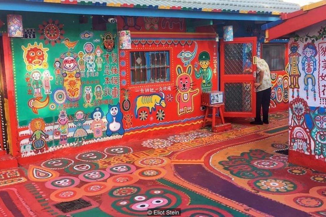 96 yaşındaki ressam tek başına köyü kurtardı