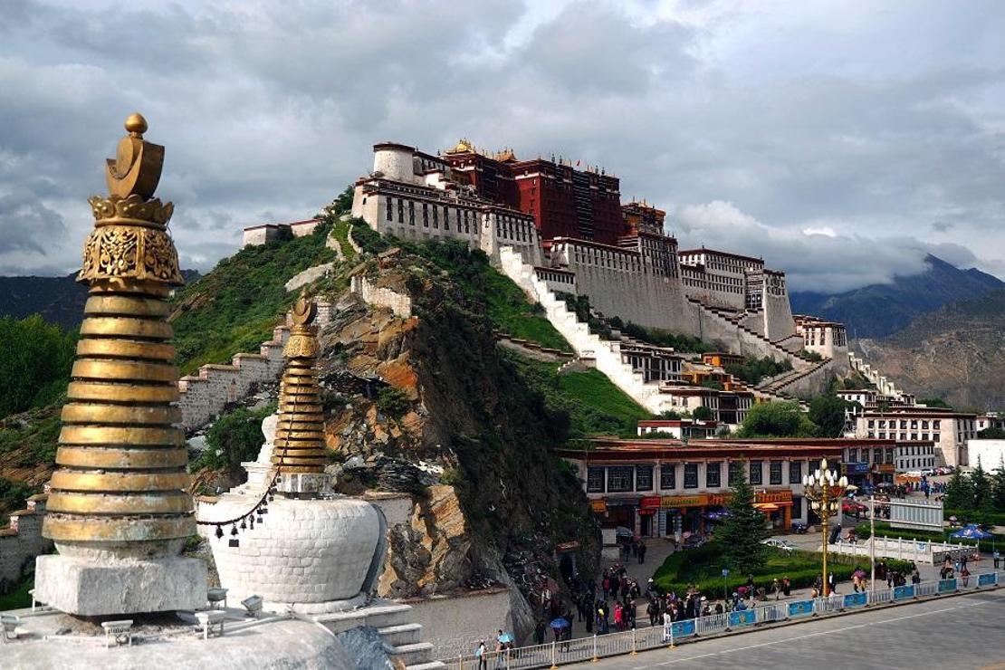 ‘Yasak kentin’ başkenti Lhasa