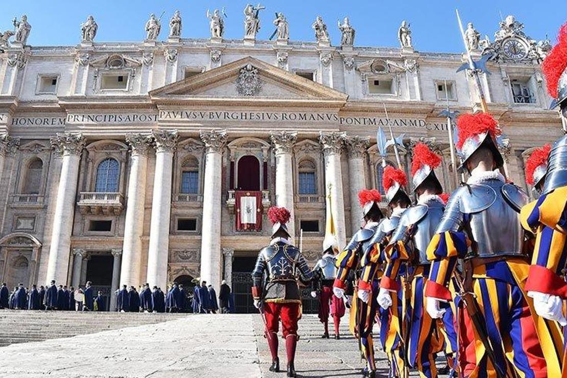 500 yıldır Papa'yı koruyan İsviçreli muhafızlar 