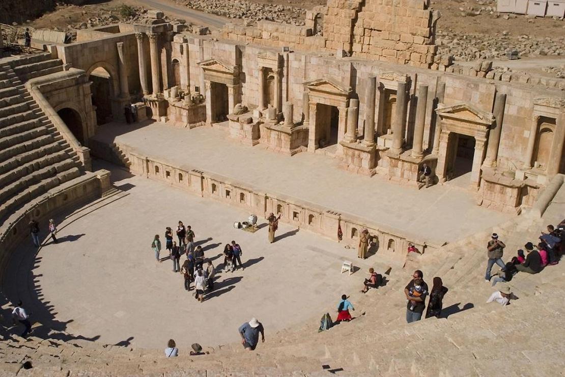 Yüzyıllarca çöl kumları altında kalan antik kent: Ceraş