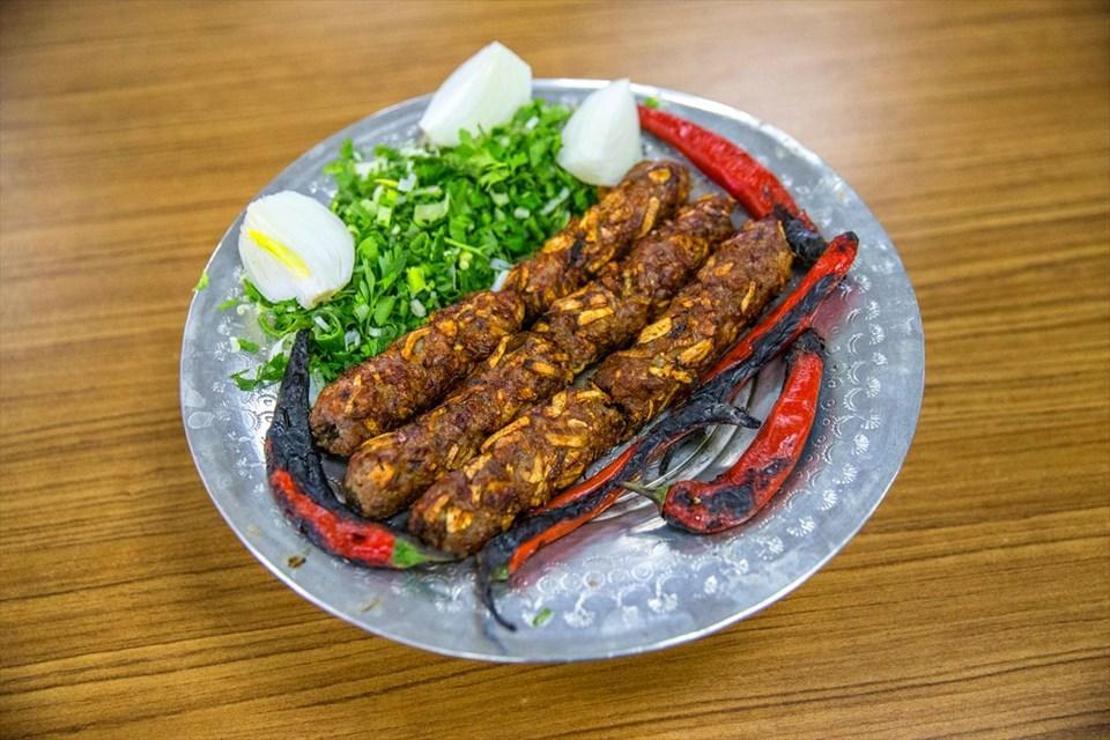 Şanlıurfa'nın sadece iki ay tüketilebilen özel lezzeti: Keme kebabı