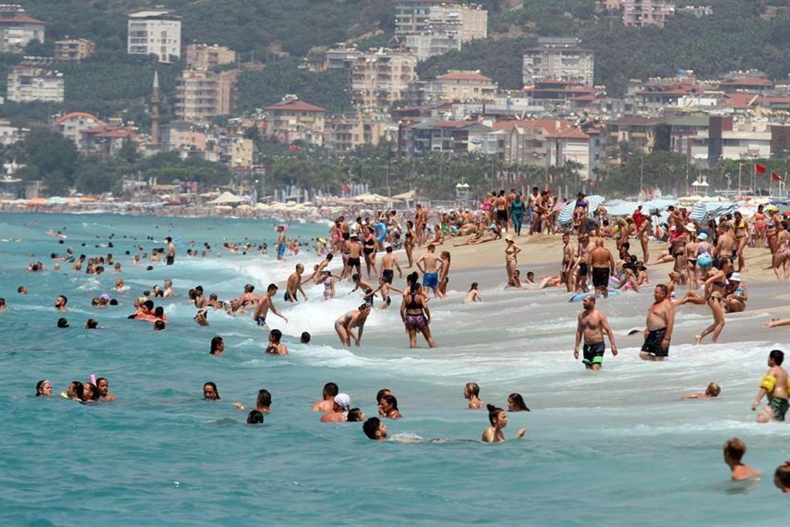 Antalya’ya ilk üç ayda gelen turist sayısı 571 bine ulaştı