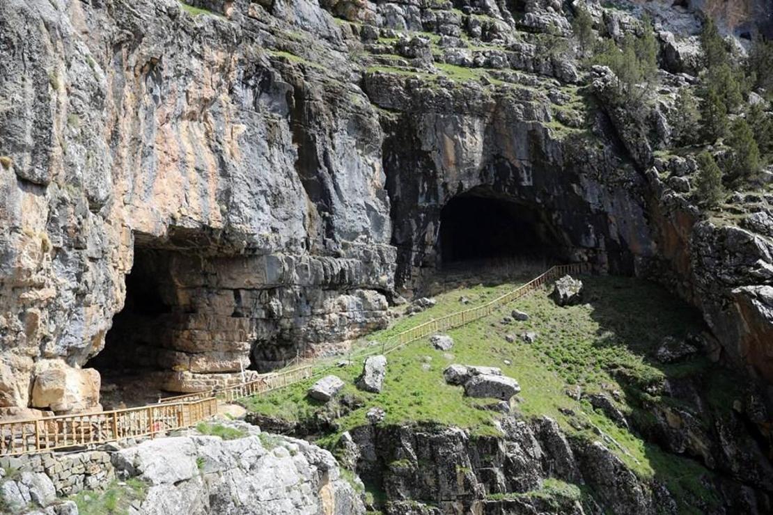 Tınaztepe Mağarası büyük ilgi görüyor