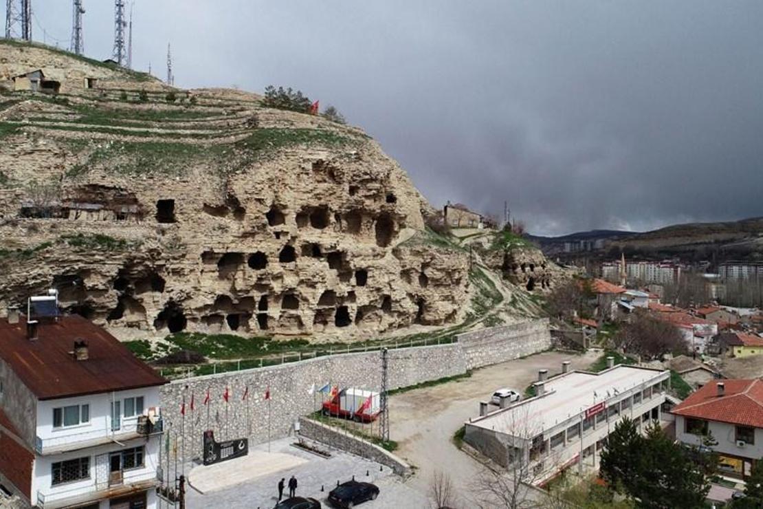 Sivas'taki 4 bin yıllık 'Hitit' evleri hayranlık uyandırıyor