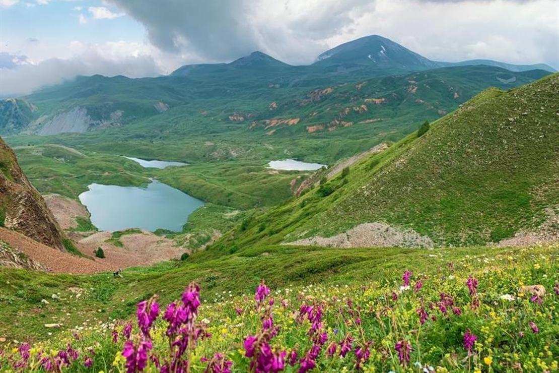 Arsiyan yaylasındaki yüzen adalara ziyaretci akını