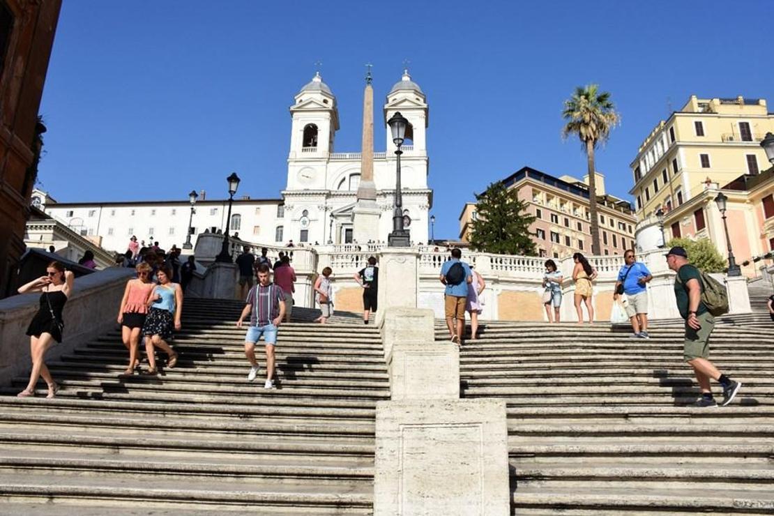 Roma'da İspanyol Merdivenleri'ne oturma yasağı