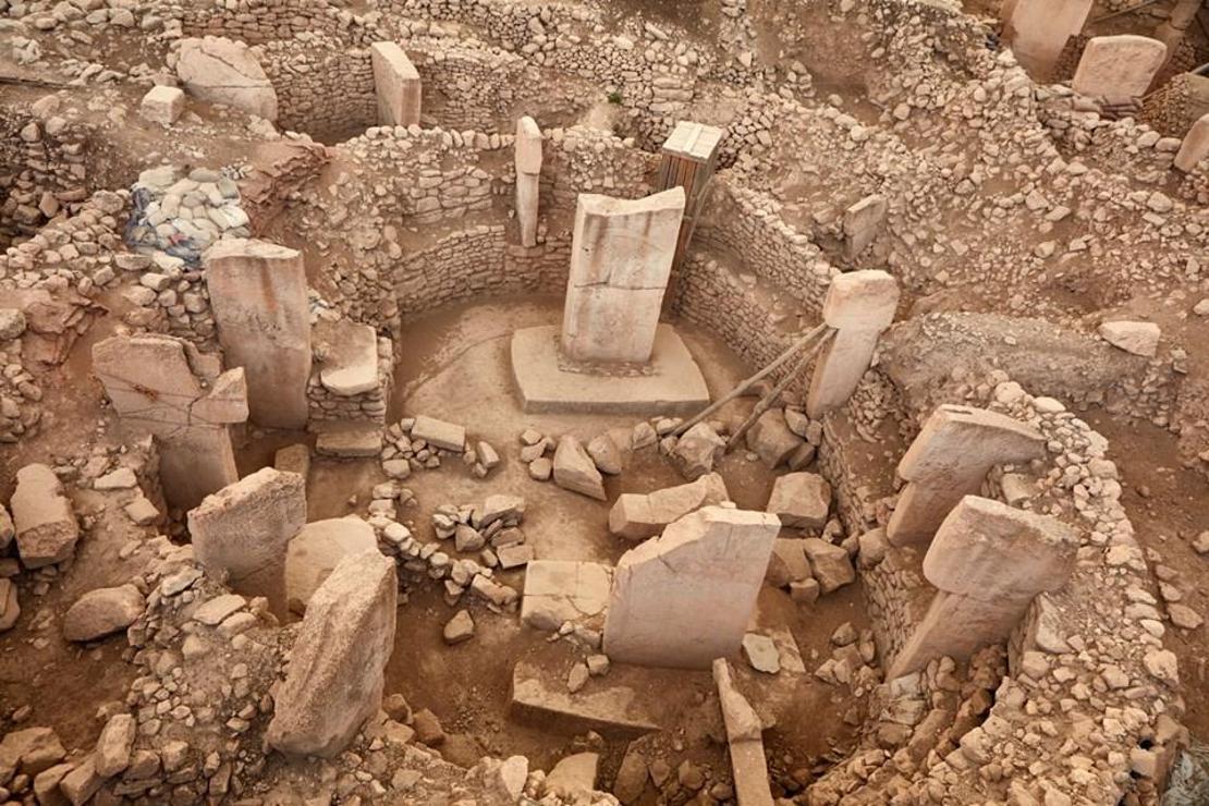 Göremedikleri Göbeklitepe'yi dinleyerek gezdiler