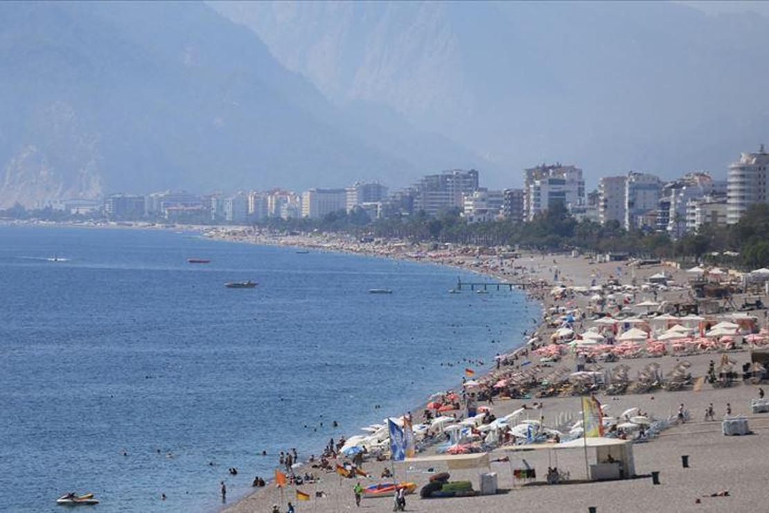 Antalya'ya gelen turist sayısı 13 milyonu aştı