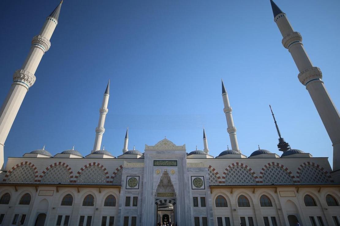 Türkiye'nin en modern külliyesi: Büyük Çamlıca Camii