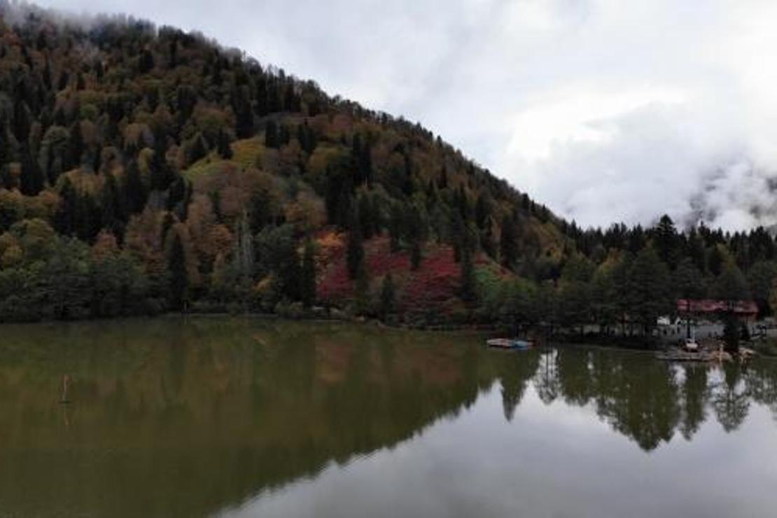Borçka Karagöl'ün muhteşem sonbahar güzelliği