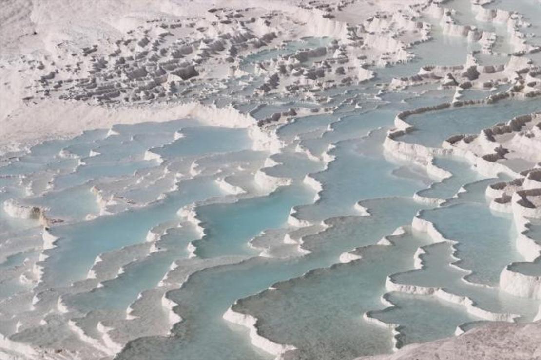 Pamukkale'de ziyaretçi rekoru