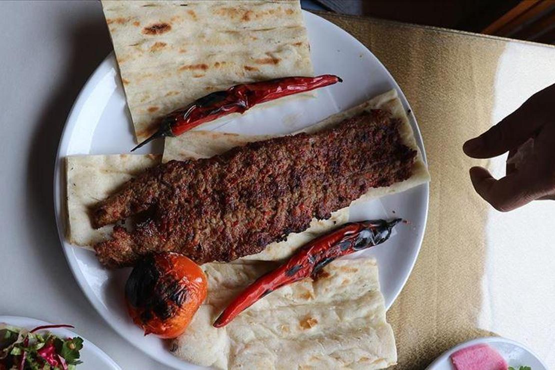 Adana'da yeni lezzet: Kaz etinden kebap