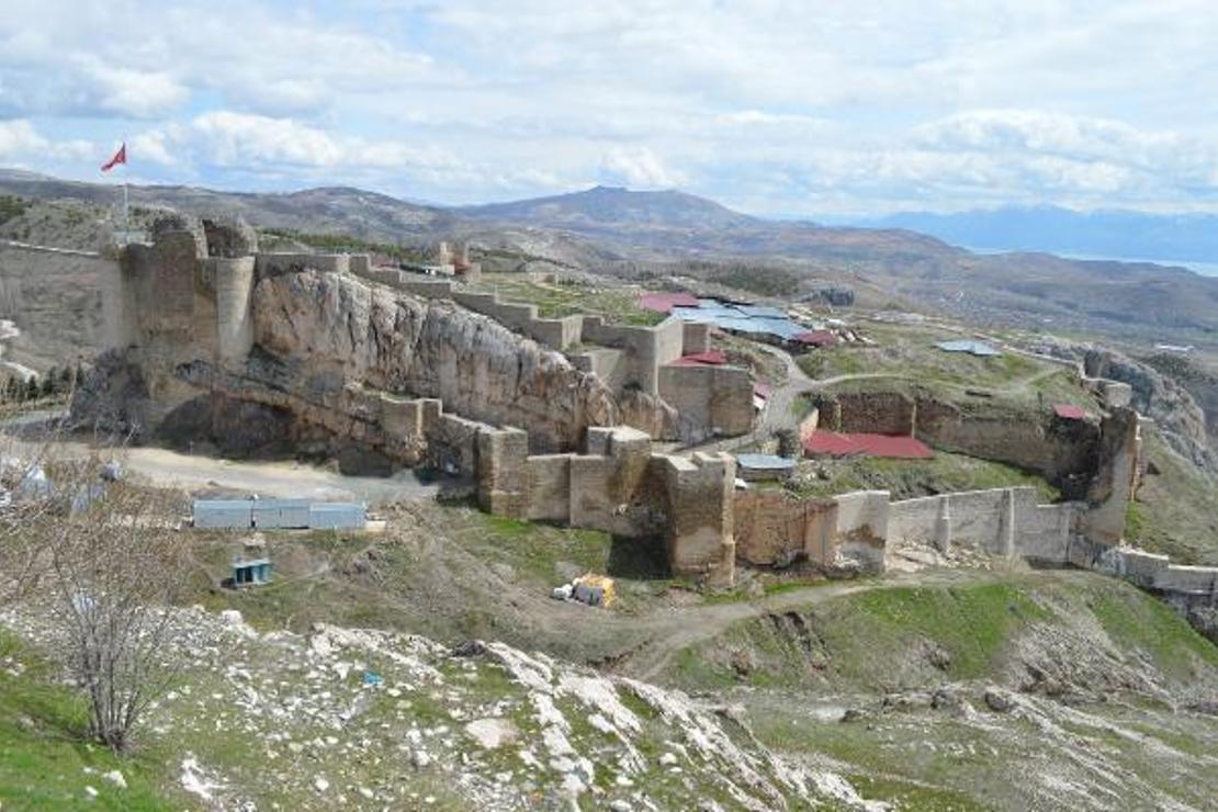 Harput Mahallesi ziyarete kapatıldı! Tarihi yer öksüz kaldı...