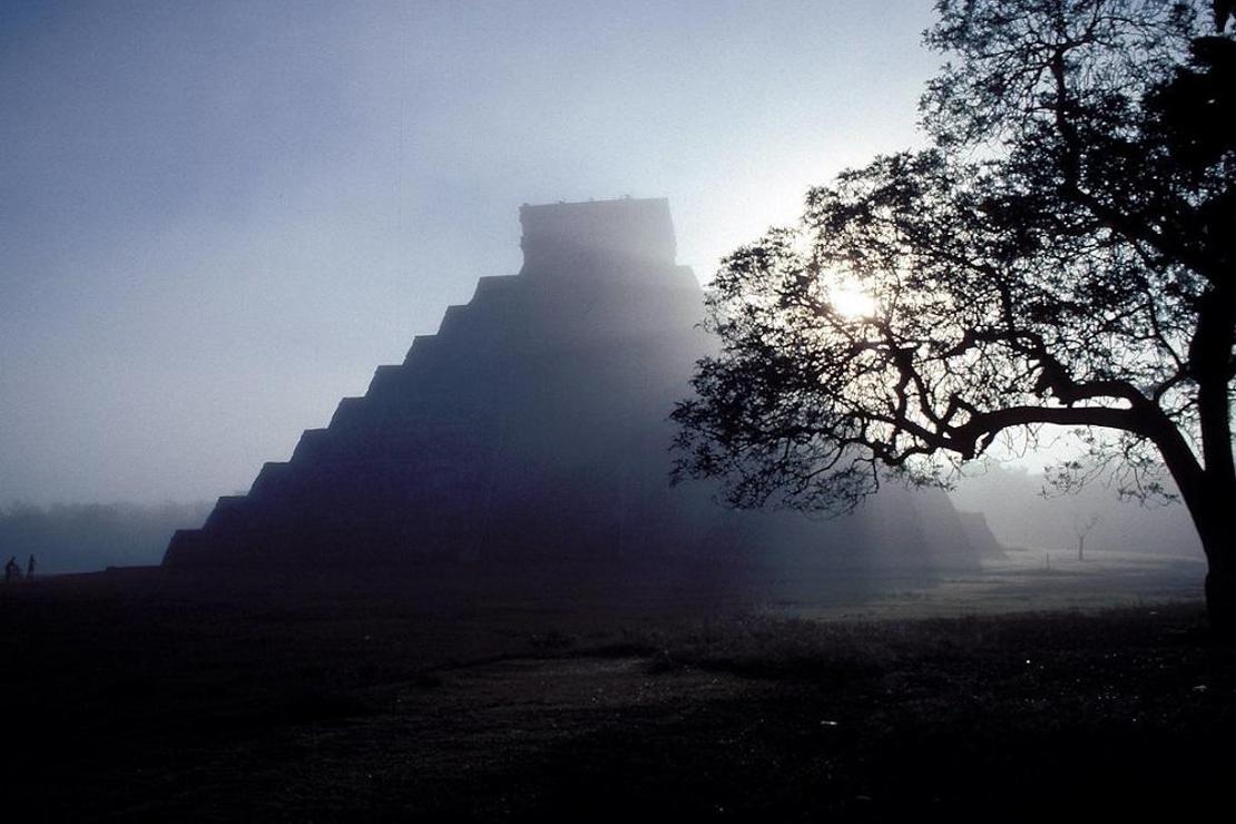 Obruk Gölü üzerindeki gizemli Maya piramidi: El Castillo