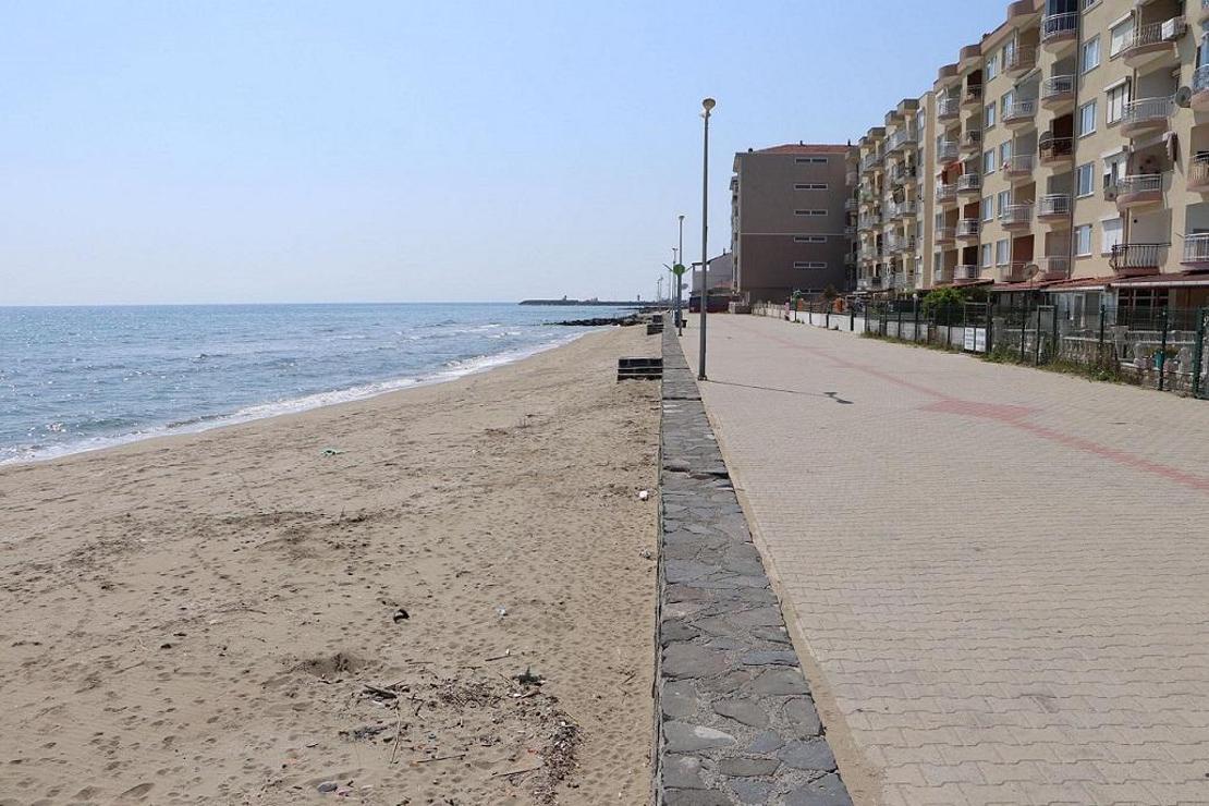 Tekirdağ'da tatilcilerin uğrak yeri sahiller ıssız kaldı