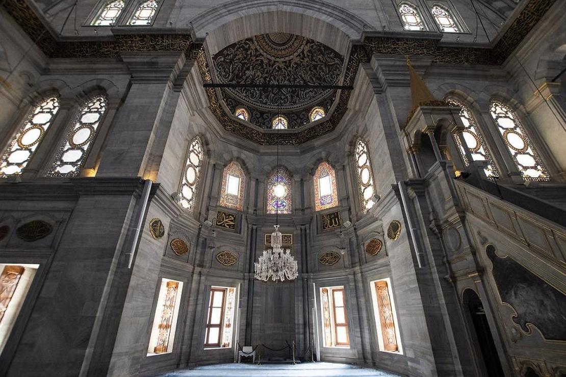 İstanbul'un barok stilde inşa edilen ilk camisi: Nuruosmaniye Camii