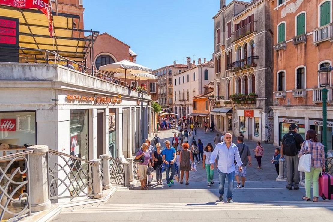 Turistler, 15 Haziran' kadar Avrupa kıtasına giriş yapamayacak