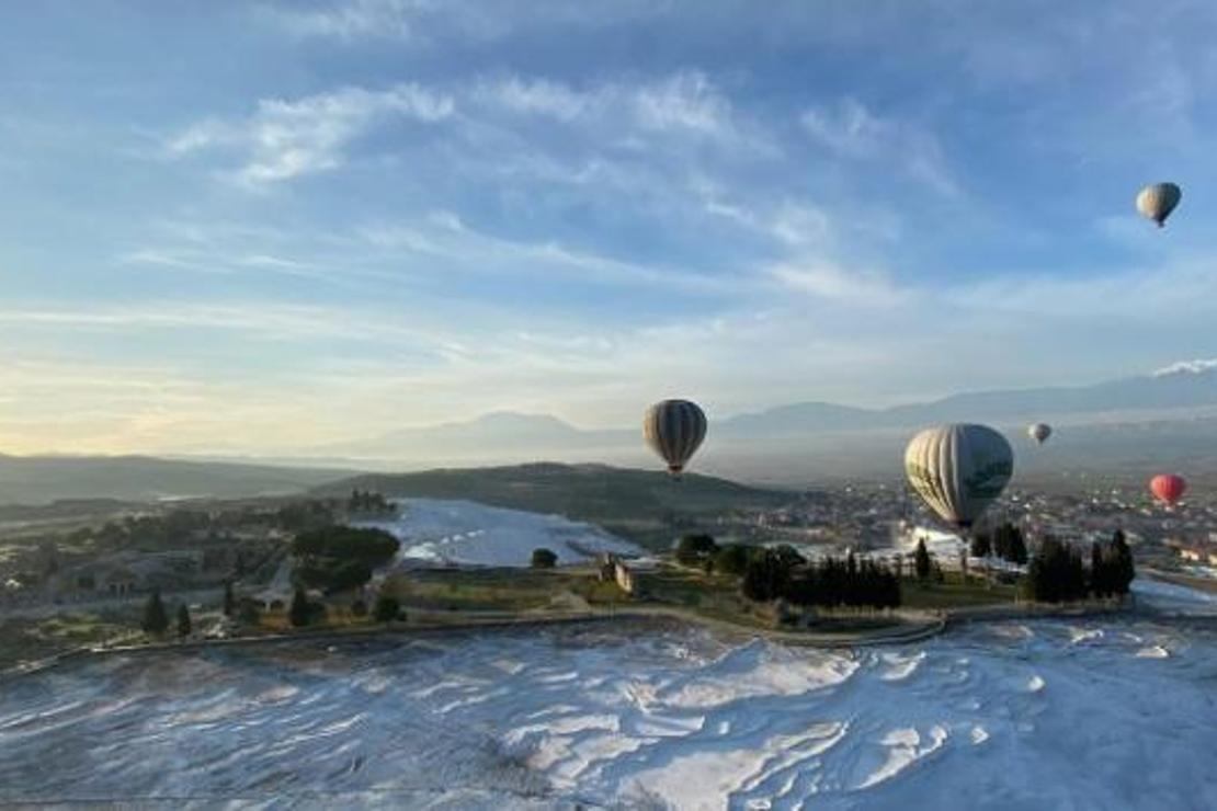 Pamukkale'de balon uçuşları 1 Temmuz'da başlıyor