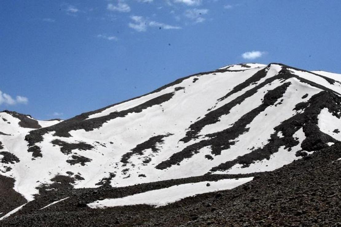 Antalya'da haziranda kar manzaraları