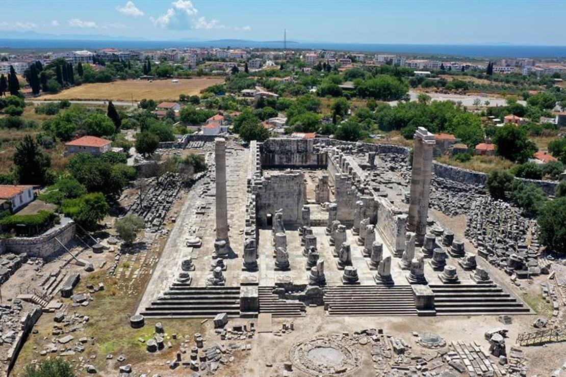 Didim'deki Apollon Tapınağı ziyaretçilerini bekliyor