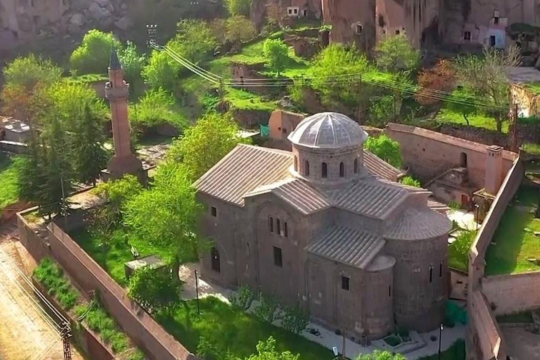 Kapadokya'nın 'Küçük Ayasofya'sı hayran bırakıyor 