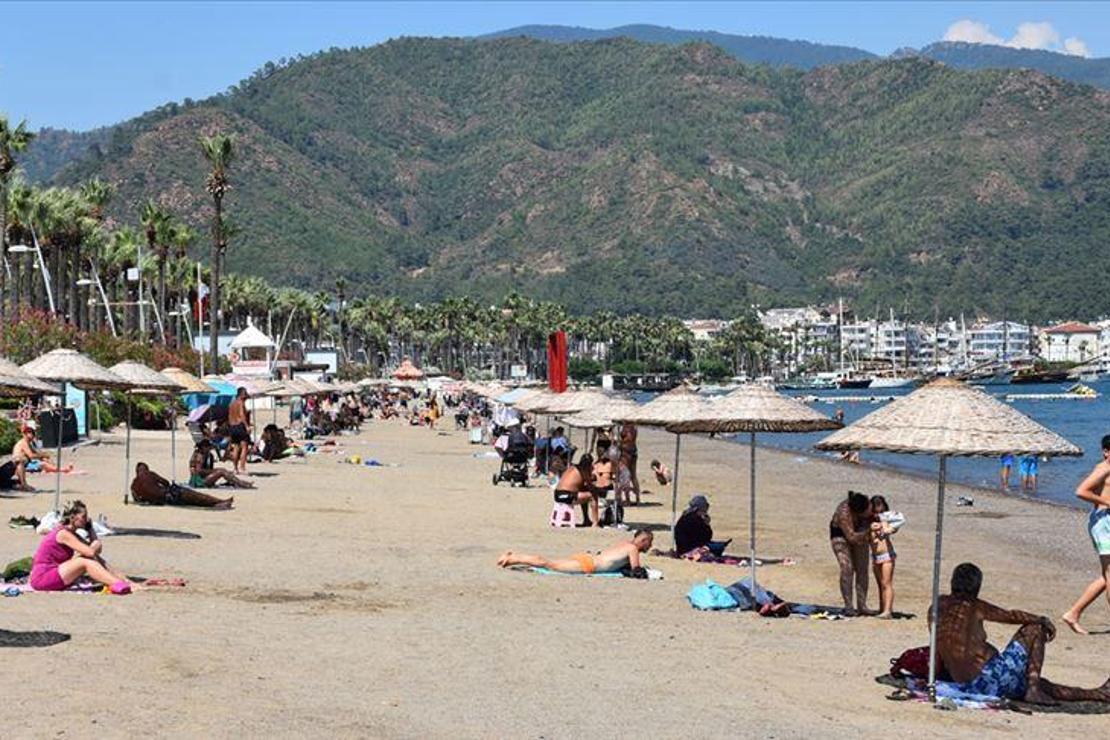 Marmaris'te tatilciler, YKS için uygulanacak sokağa çıkma kısıtlamasından muaf tutuldu