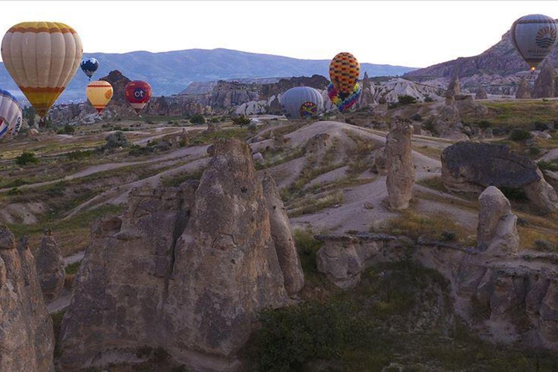 Kapadokya'da sıcak hava balon turları 1 Ekim'e kadar yapılamayacak