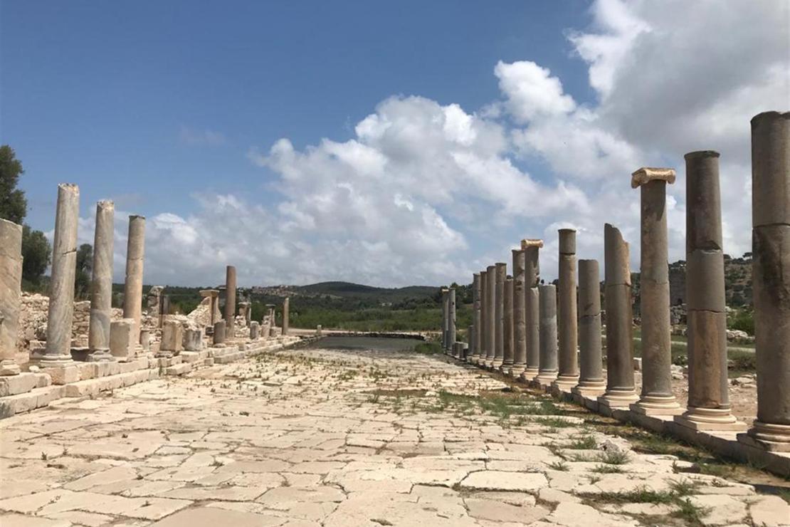 Patara ziyaretçilerini tarihi yolculuğa çıkarıyor