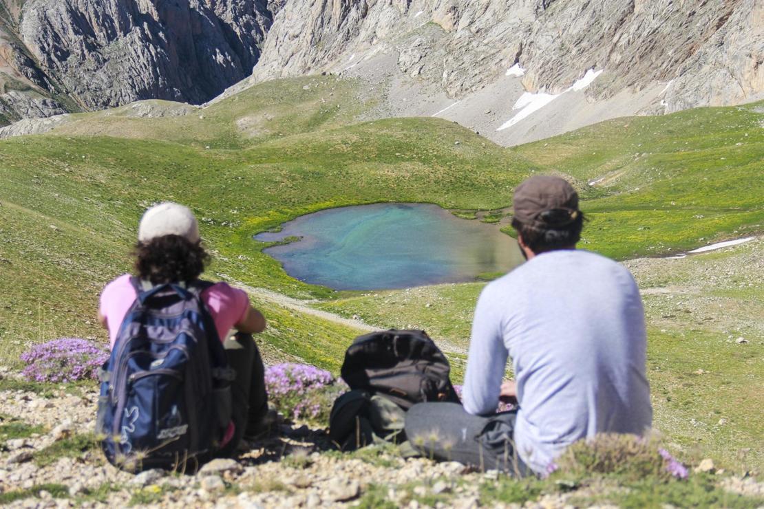 Munzur Dağları, yaylaları ve buzul gölleriyle doğaseverleri cezbediyor