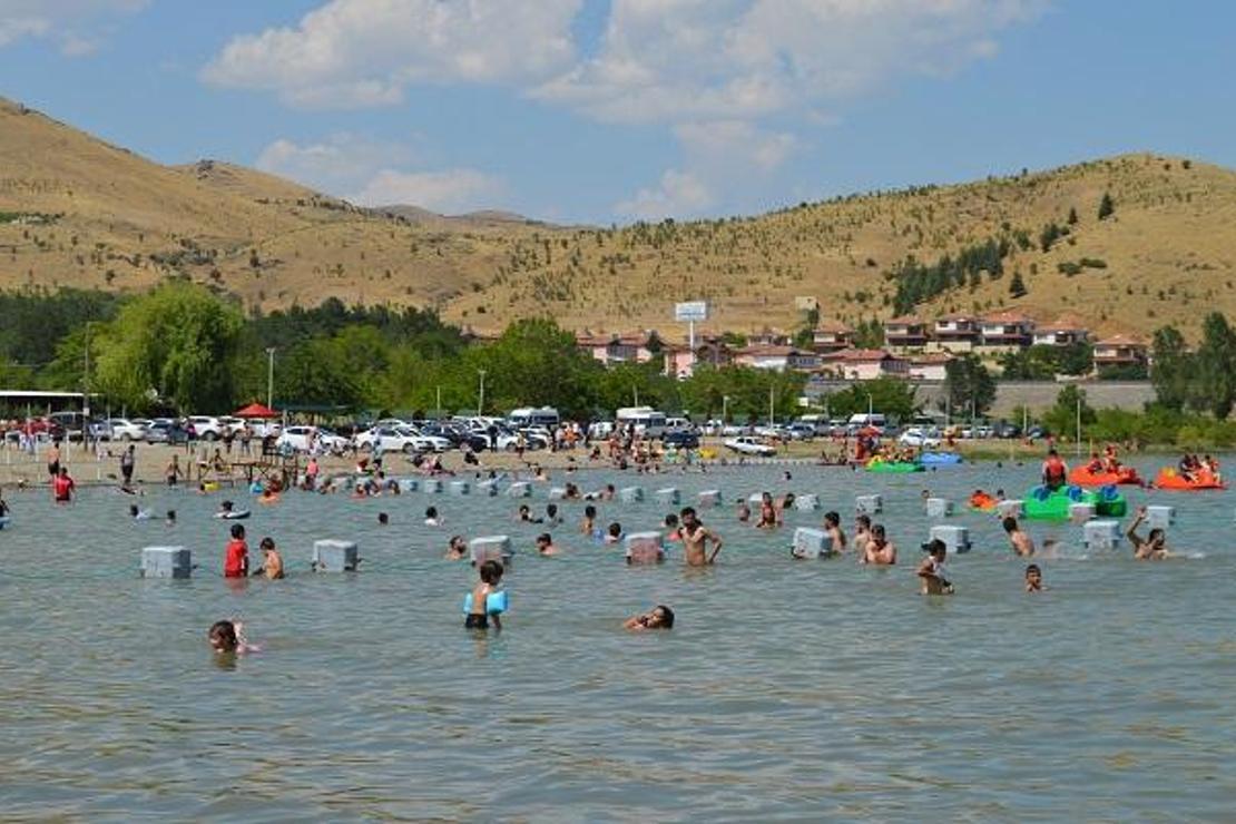 Doğu Anadolu'nun yaz tatili merkezi: Hazar Gölü