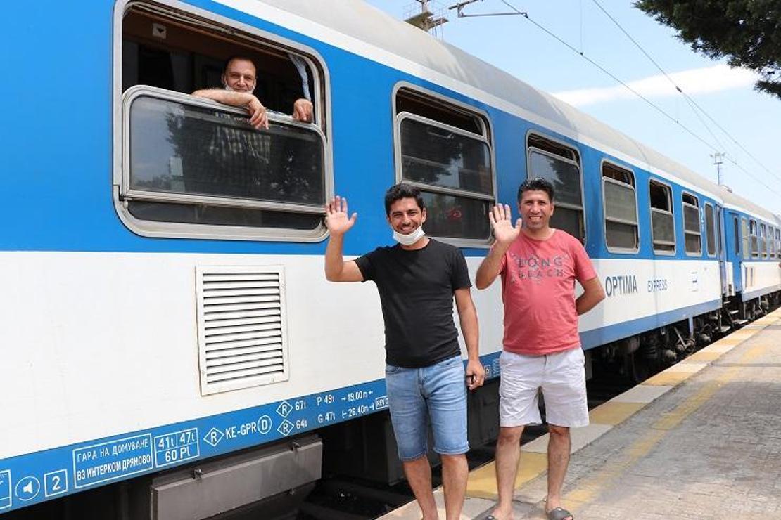 Avrupa'dan gelen ilk gurbetçi treni Kapıkule'de
