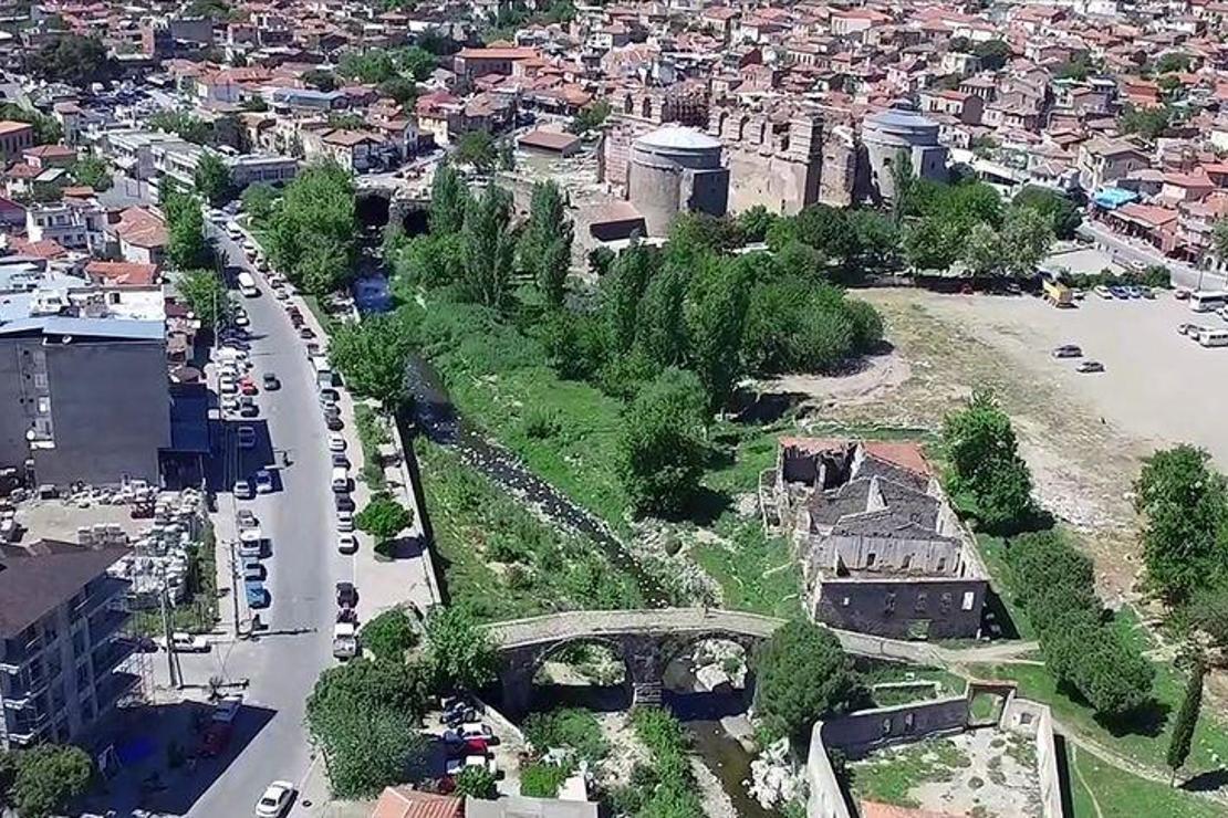 Bergama'daki Selinos Antik Kanalı gün yüzüne çıkıyor