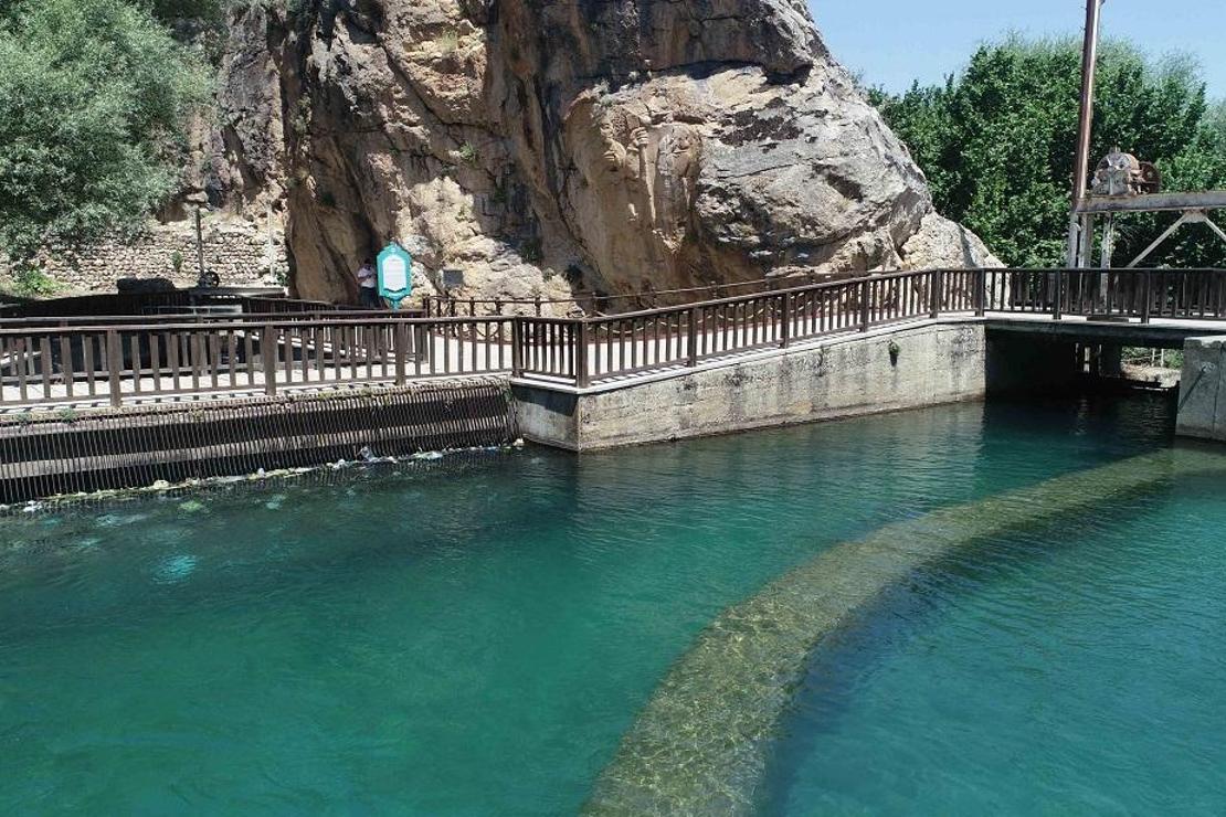 UNESCO listesindeki İvriz Kaya Anıtı, hayran bırakıyor