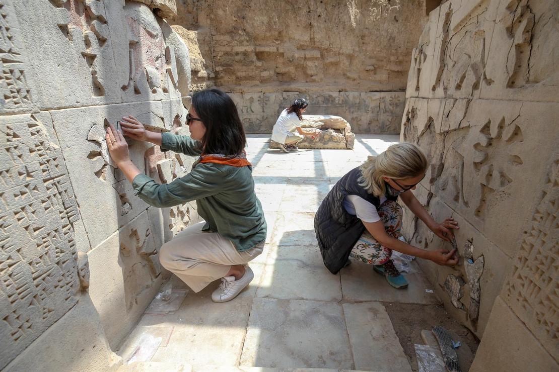 2 bin 700 yıllık tapınağın taş süslemeleri yapboz gibi işleniyor