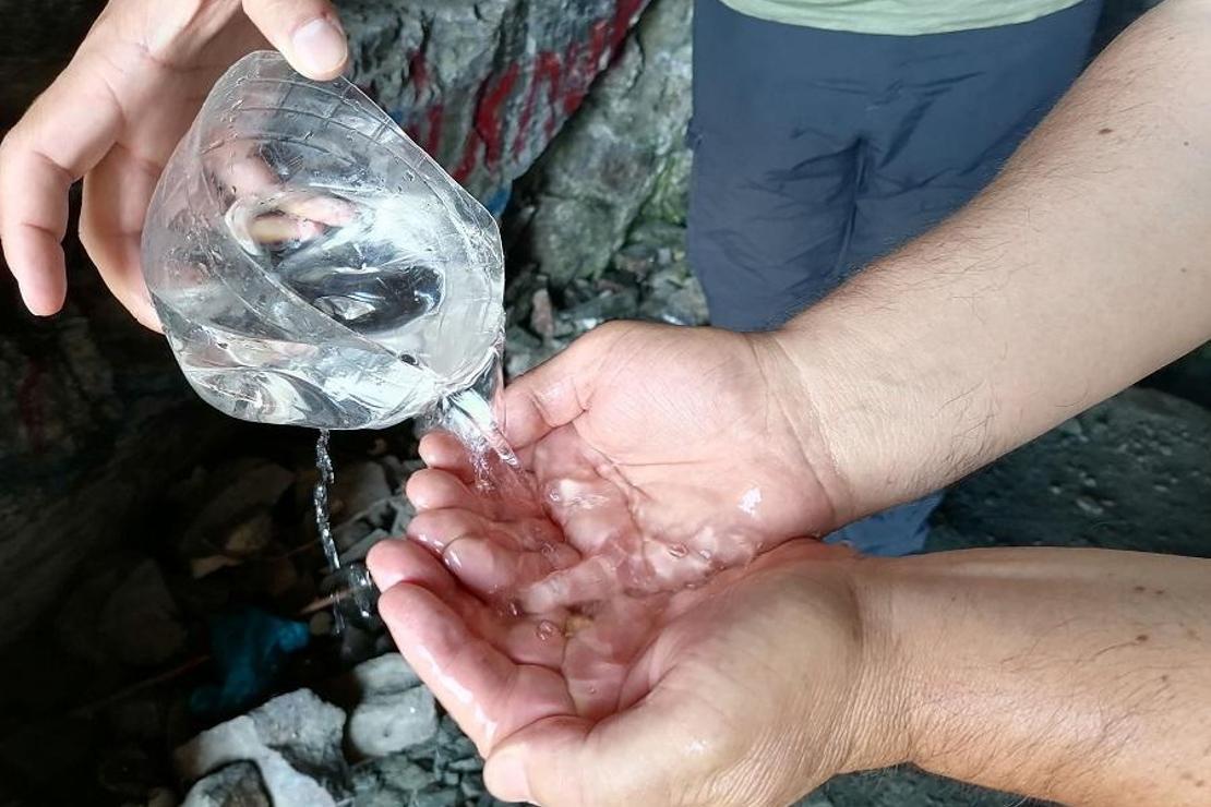 Amasya'daki Venk Suyu'ndan ülkelerine götürüp, vaftiz törenlerinde kullanıyorlar