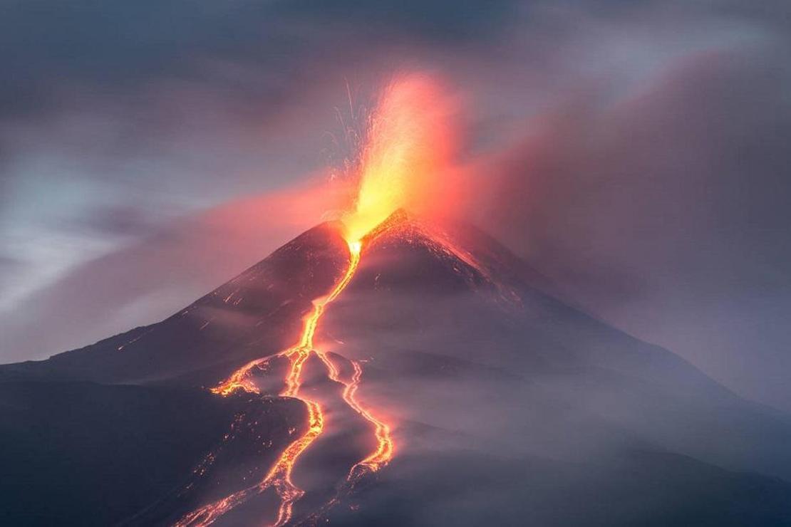 Dünyanın en aktif yanardağı: Etna