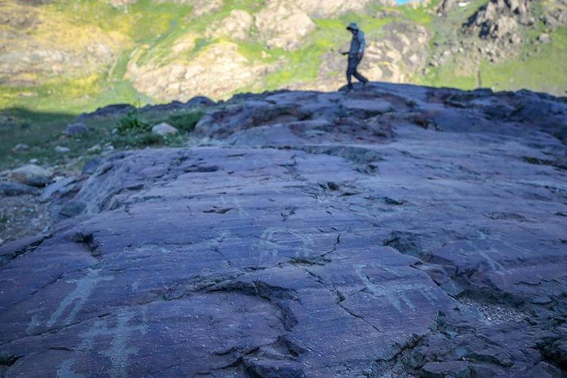 Cilo Dağları'ndaki kaya resimleri tarihe ışık tutuyor