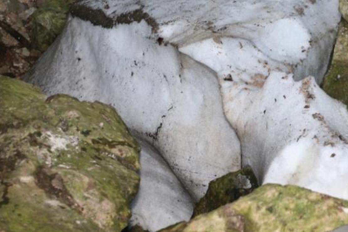 Karlık Mağarası'nda kar kütlesi ağustosta bile erimiyor
