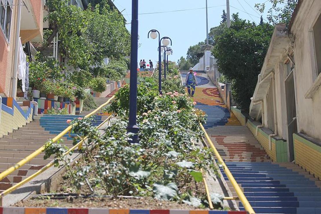 Yenipazar’ı renklendiren merdivenler... Dünyaca ünlü Seleron Merdivenleri’nden esinlenildi