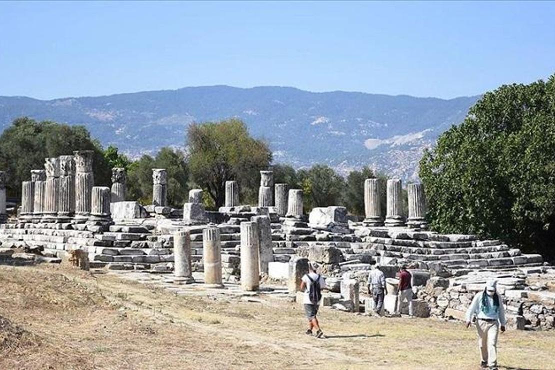 Lagina Hekate Kutsal Alanı'ndaki yapılar ayağa kaldırılıyor