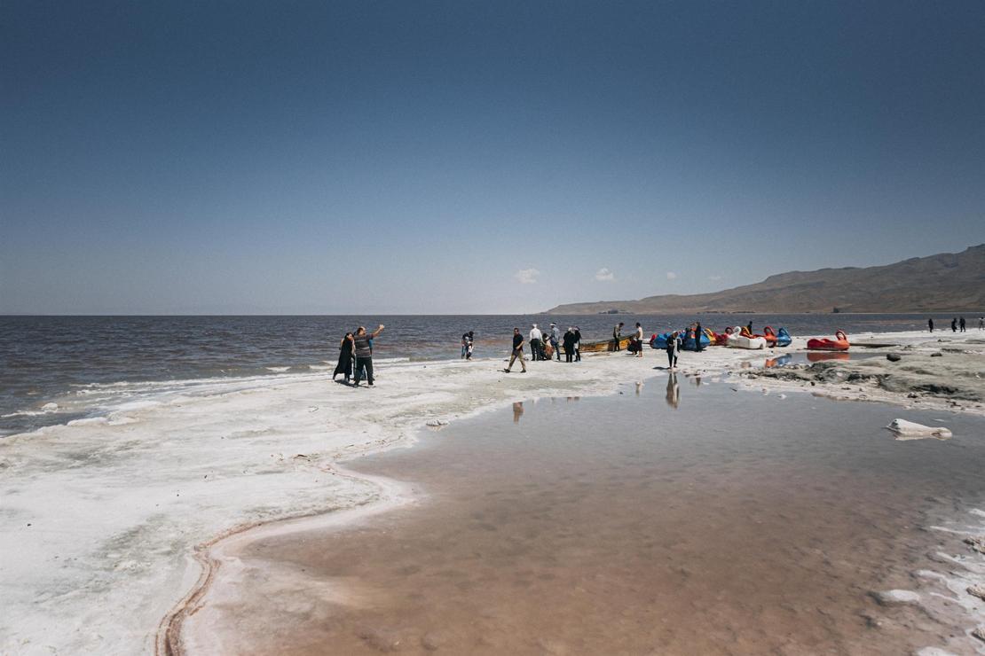 Yeniden hayat bulan Urumiye Gölü İranlıların yüzünü güldürdü