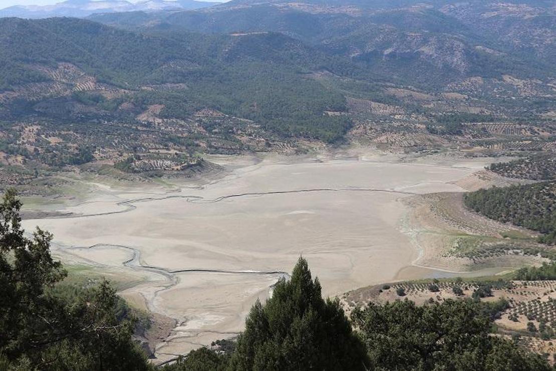 Doğa harikası İnceğiz Kanyonu'nun suyu çekildi