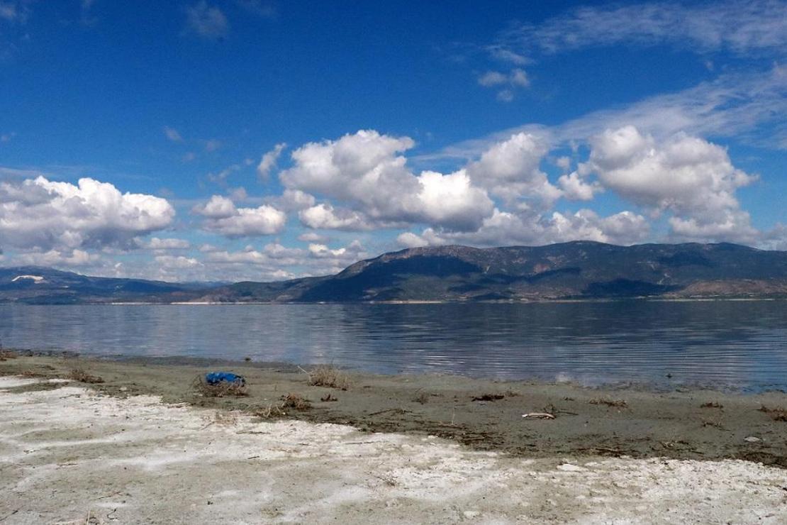 'Burdur Gölü'ndeki kuruma su kuşlarına sayısal olarak zarar verecek'  