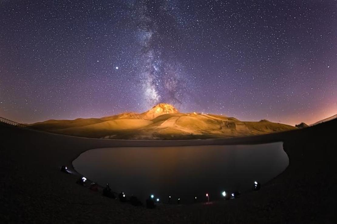 Gökyüzü meraklıları yıldızları fotoğraflamak için Erciyes'te buluşuyor