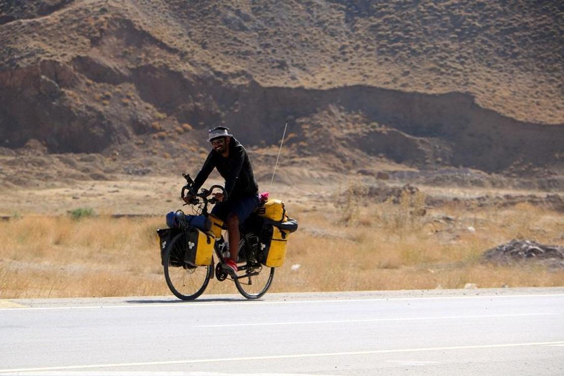 İran'dan yola çıktı, 7 bin kilometre pedal çevirdi