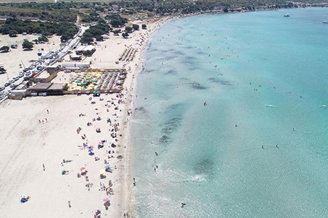 Çeşme Plajları 2023 - Çeşme'de Denize Girilecek En İyi Ücretli Ve Ücretsiz (Halk) Plajları Listesi