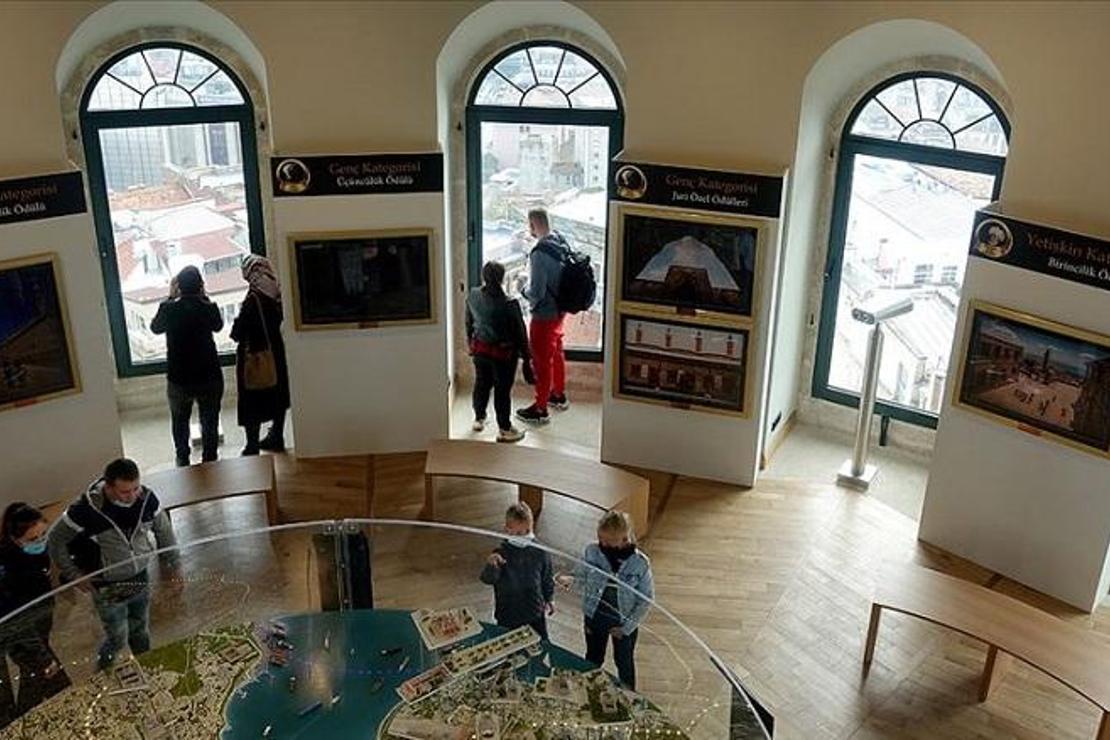 Galata Kulesi'nde 'Vakıf Medeniyeti' fotoğraf sergisi açıldı