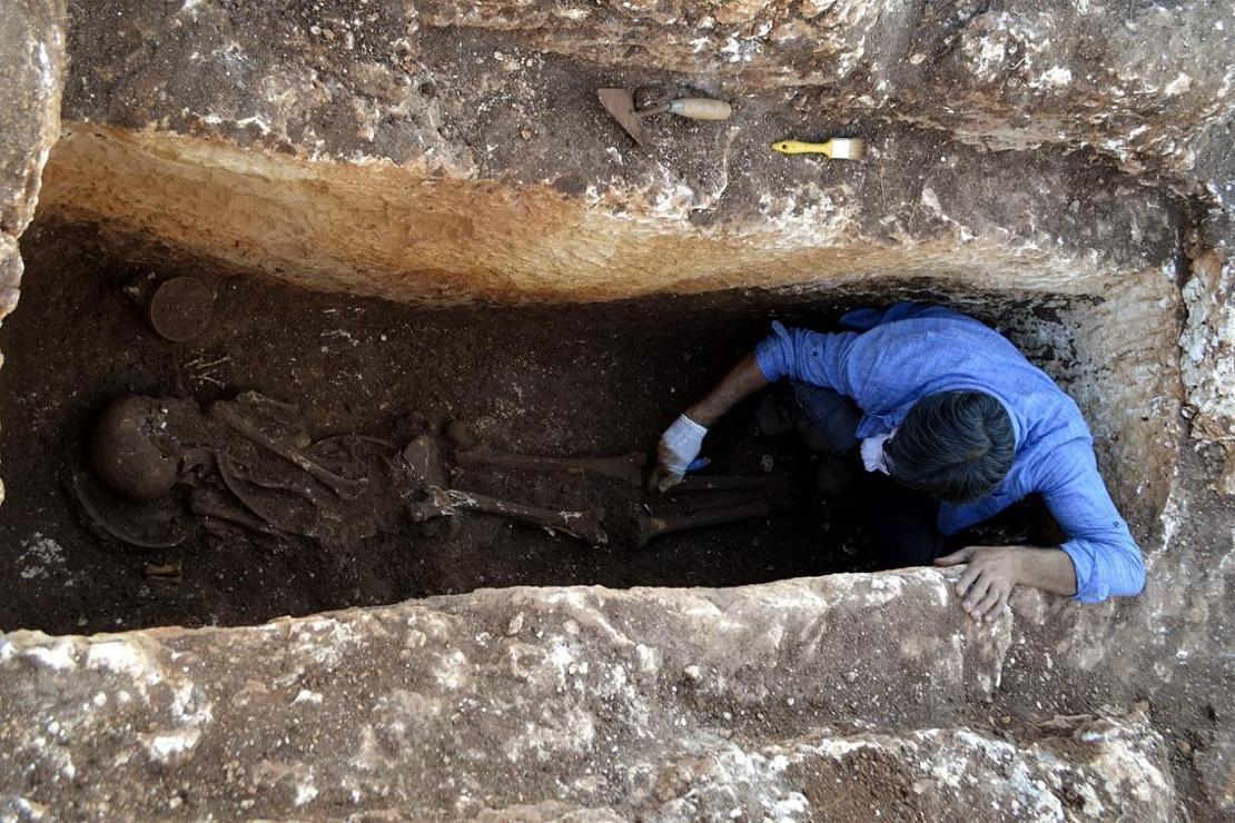 Perre Antik Kenti'nde 1500 yıllık insan iskeleti bulundu